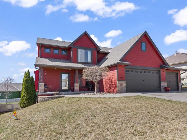 1610 BALDWIN Circle, COUNCIL BLUFFS, IA 51503