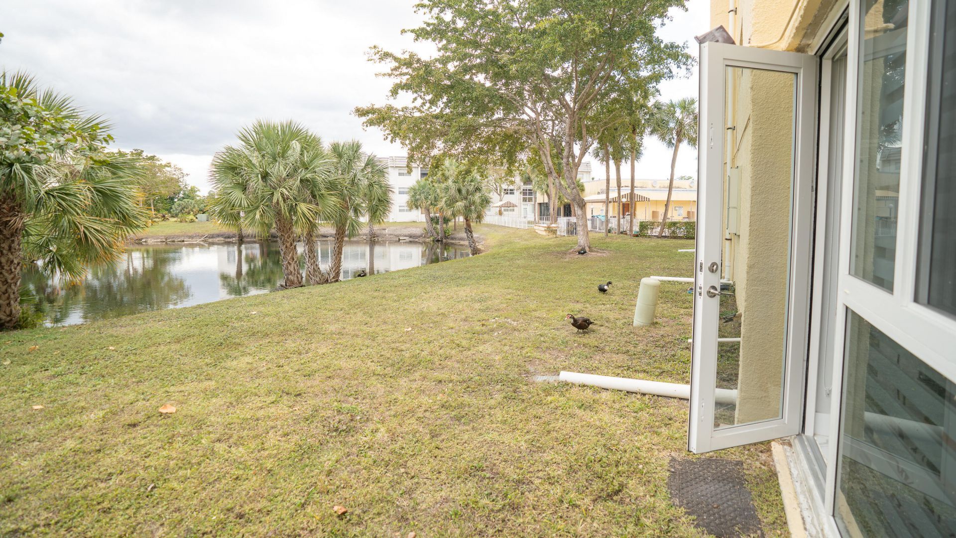 8285 Sunrise Lakes Boulevard, Unit 110, Sunrise, FL 33322 Photo