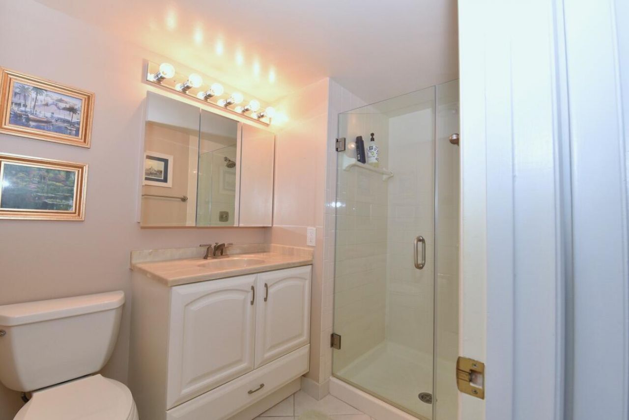 17 E Stratford Dr Drive E, Unit F, Boynton Beach, FL 33436 Photo