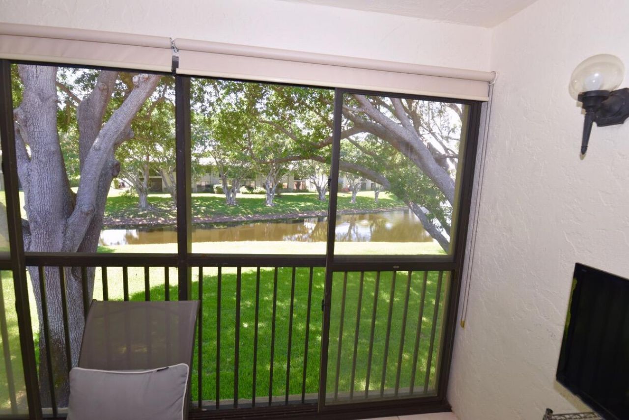 17 E Stratford Dr Drive E, Unit F, Boynton Beach, FL 33436 Photo