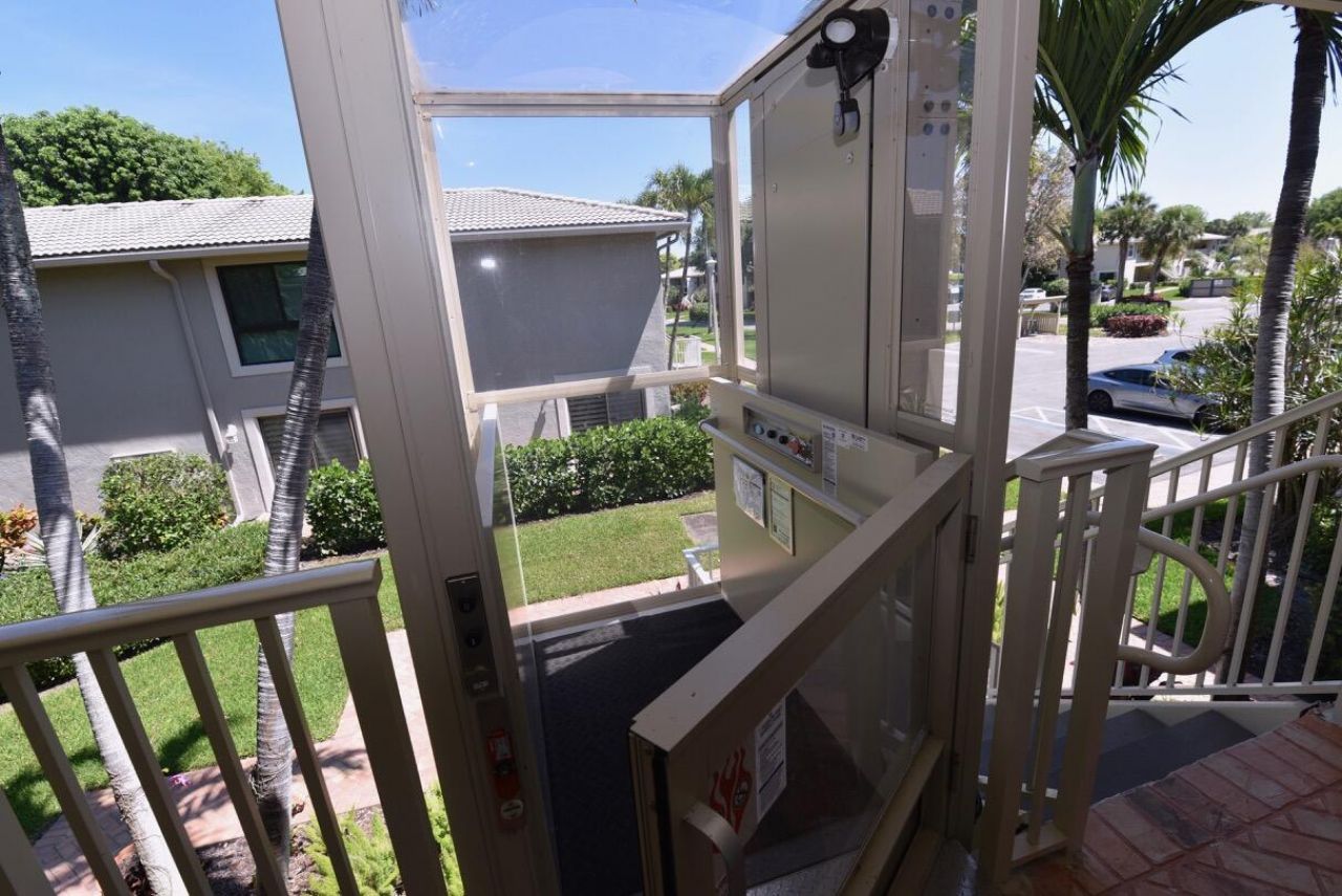 17 E Stratford Dr Drive E, Unit F, Boynton Beach, FL 33436 Photo