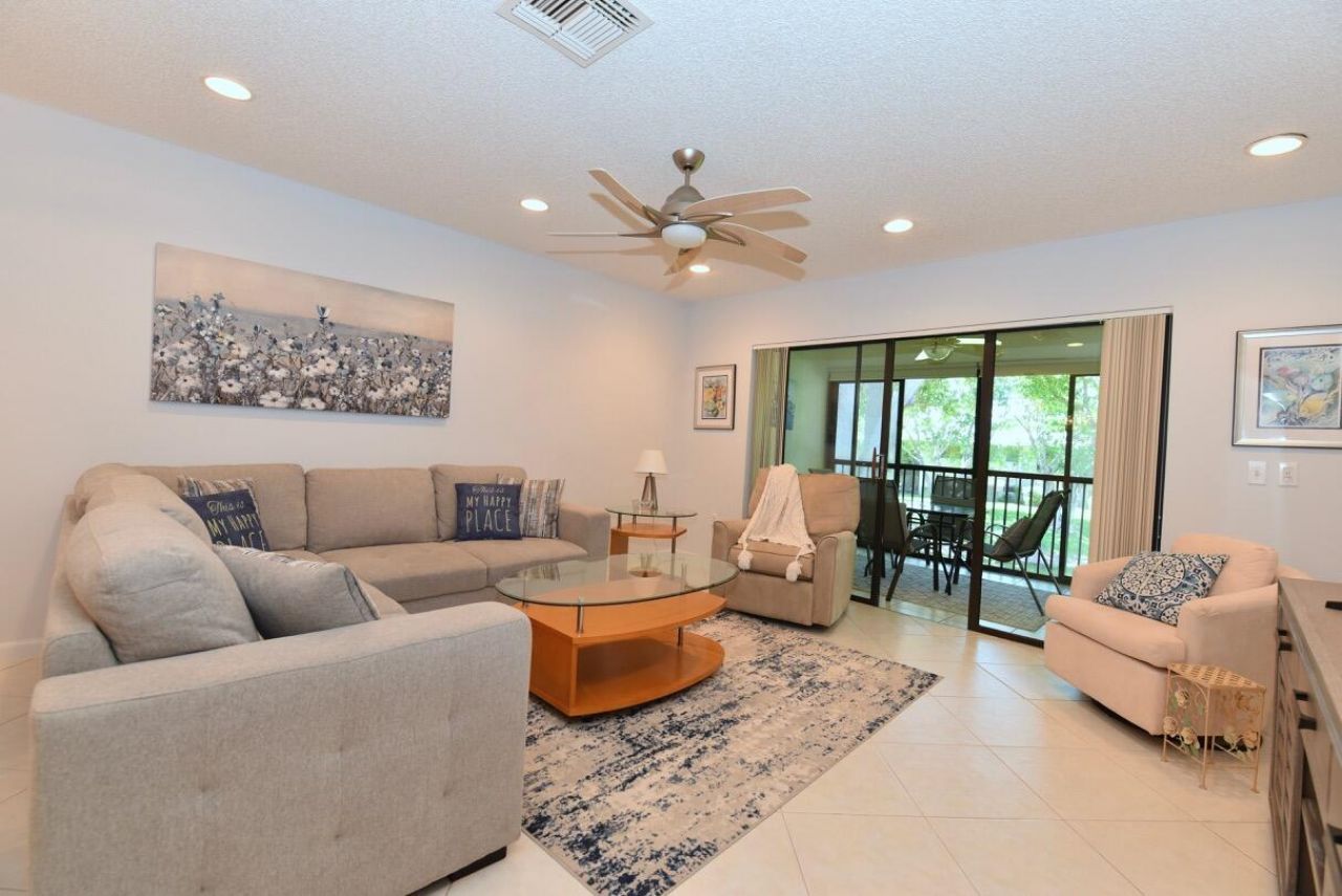 17 E Stratford Dr Drive E, Unit F, Boynton Beach, FL 33436 Photo