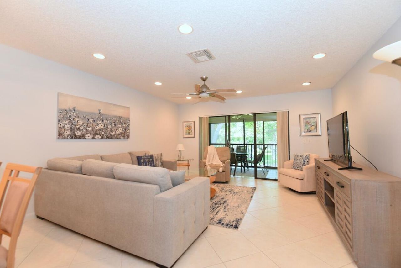 17 E Stratford Dr Drive E, Unit F, Boynton Beach, FL 33436 Photo