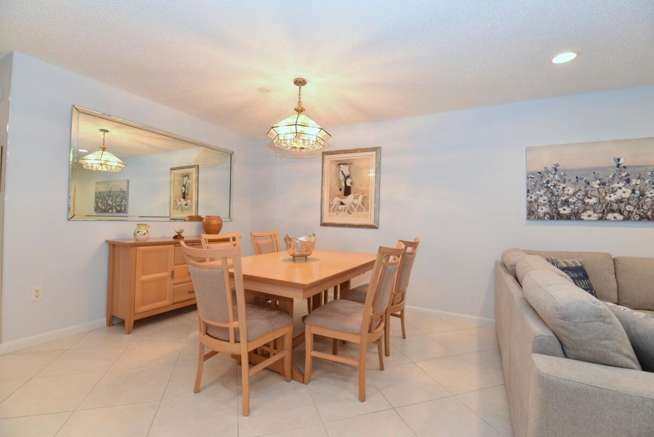 17 E Stratford Dr Drive E, Unit F, Boynton Beach, FL 33436 Photo