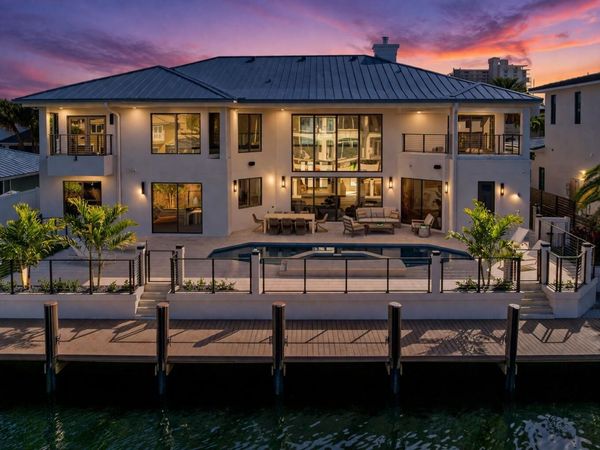 3721 NE 30th Avenue, Lighthouse Point, FL 33064