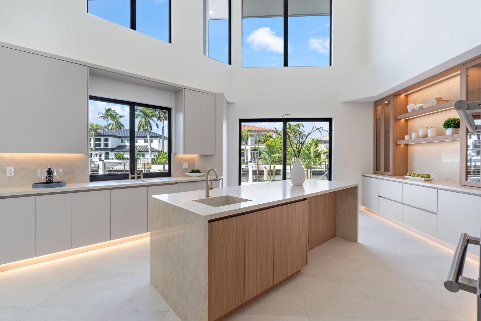 3721 NE 30th Avenue, Lighthouse Point, FL 33064 Photo