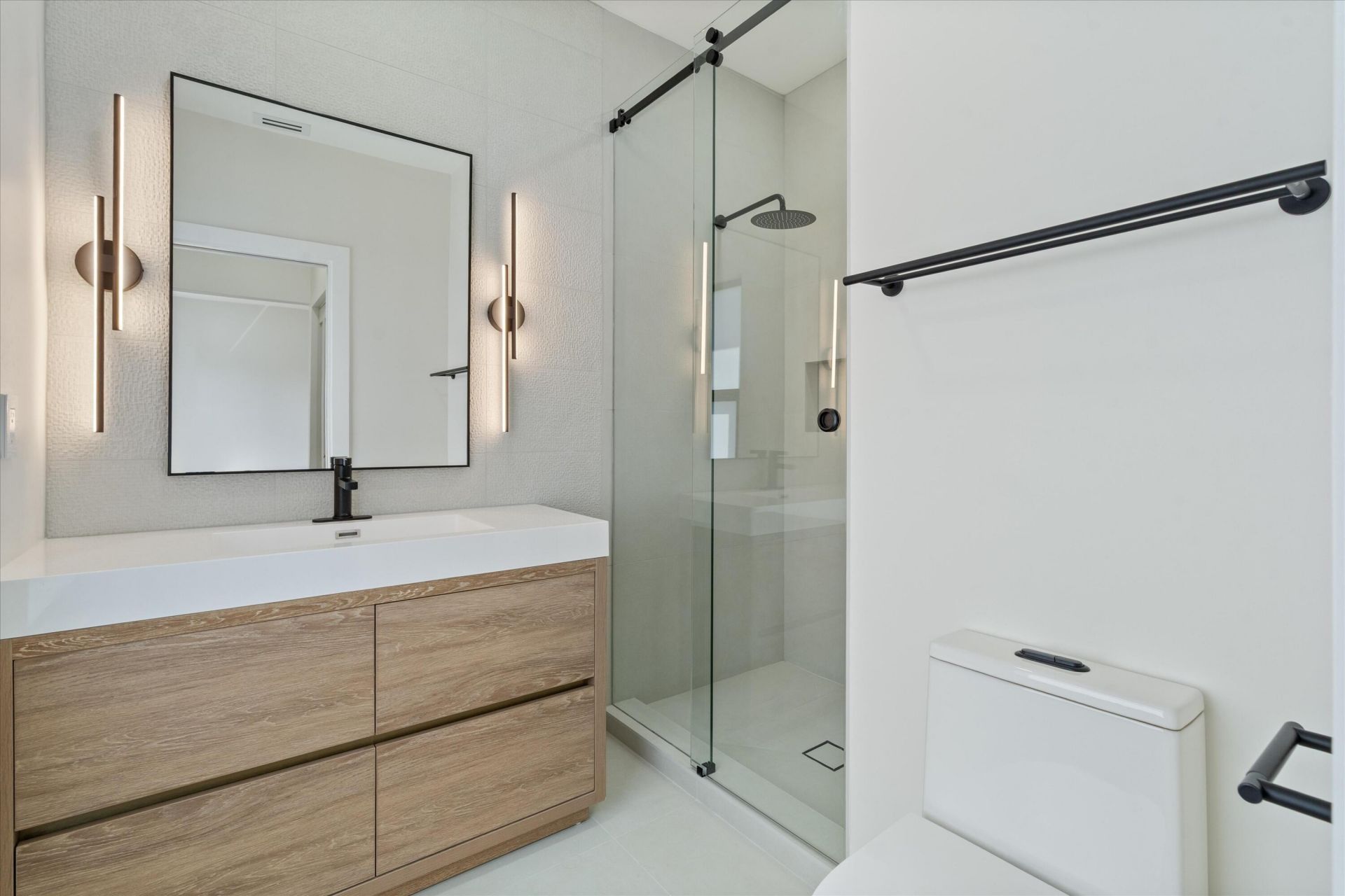 3721 NE 30th Avenue, Lighthouse Point, FL 33064 Photo