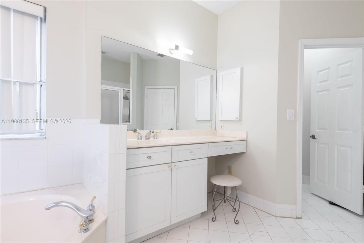 10773 NW 73 Ter , Doral, FL 33178 Photo