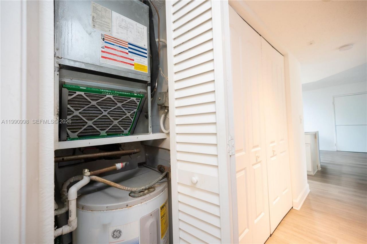 18890 NW 57 Ave , Unit 210, Hialeah, FL 33015 Photo