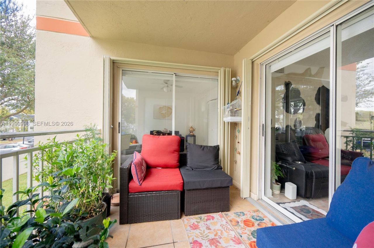 18890 NW 57 Ave , Unit 210, Hialeah, FL 33015 Photo