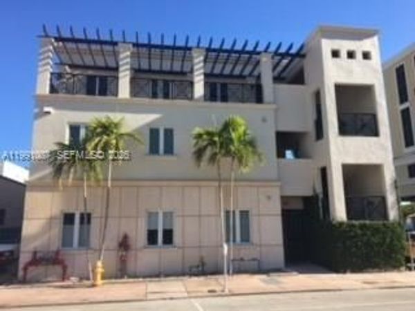 267 MINORCA AV, Unit 100, Coral Gables, FL 33134