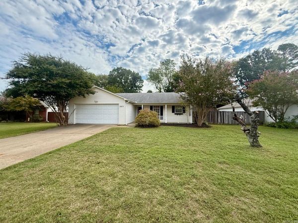 1015 Allyson Avenue, Bryant, AR 72022