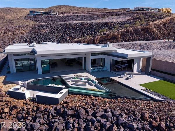 563 Grand Rim Drive, Henderson, NV 89012