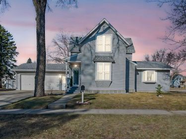 1452 5th Avenue, Windom, MN 56101