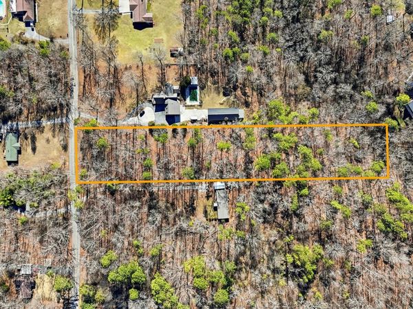 8415 Fair Oaks Road, Hixson, TN 37343