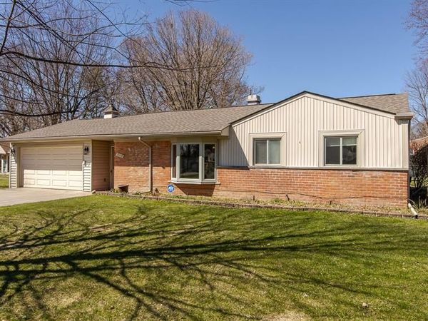 3118 Fernbarry Court, Waterford Twp, MI 48328