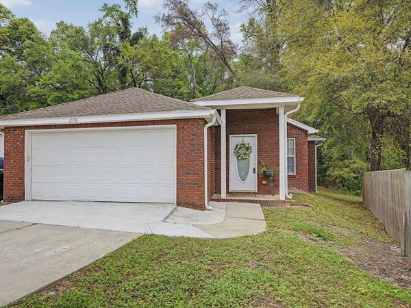 2908 Briar Court , Tallahassee, FL 32308