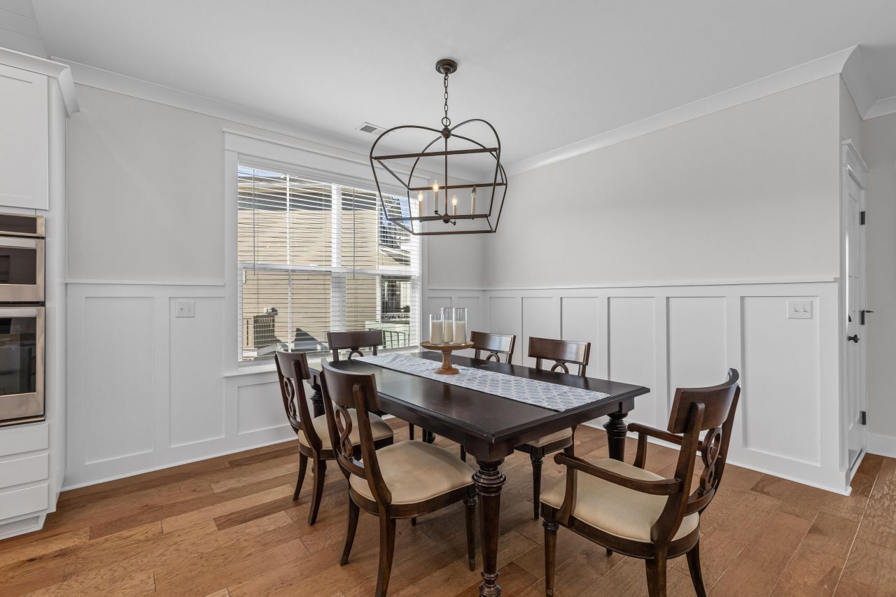 1131 Oak Bluff Avenue Photo 13