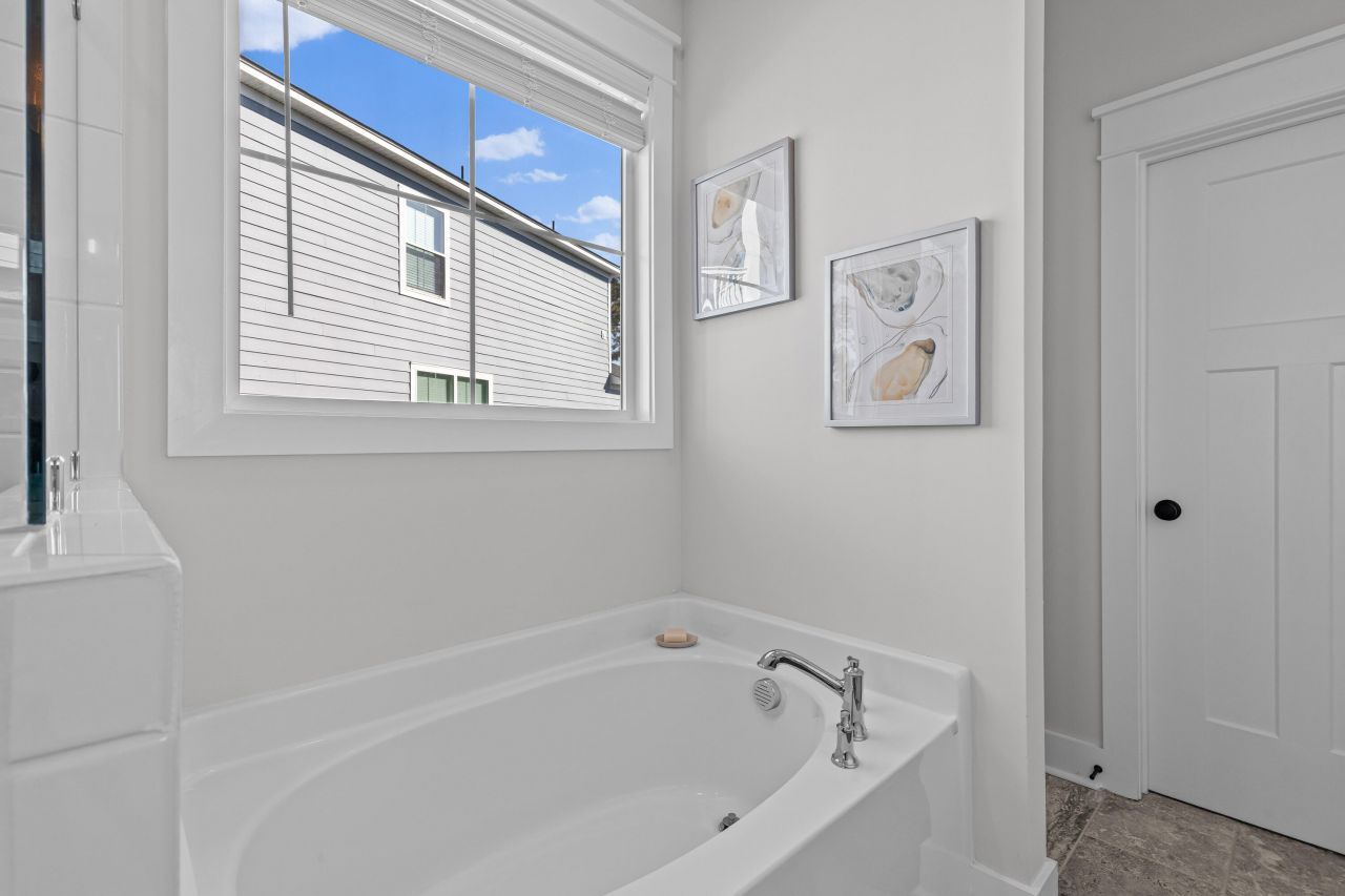 1131 Oak Bluff Avenue Photo 16