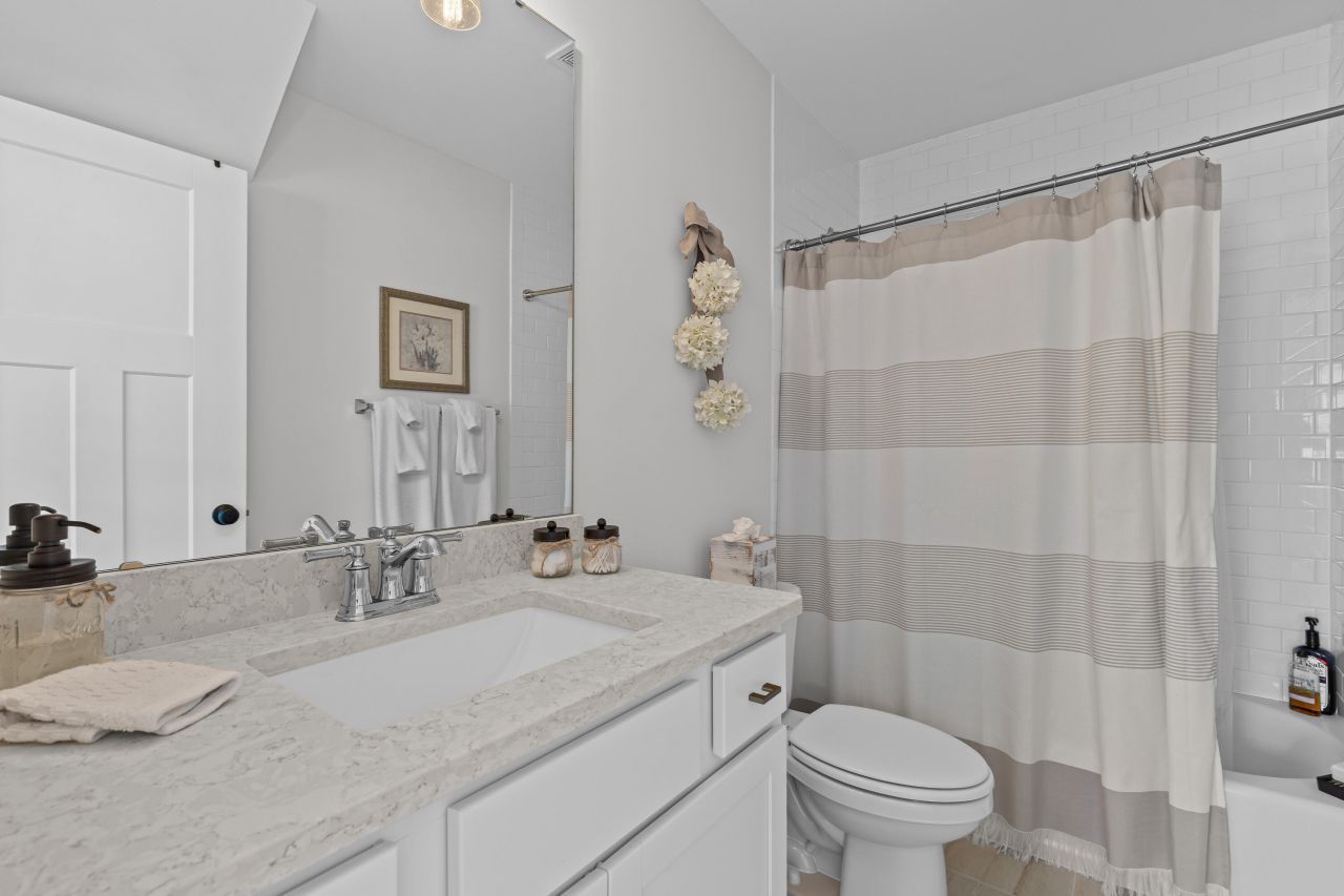 1131 Oak Bluff Avenue Photo 24