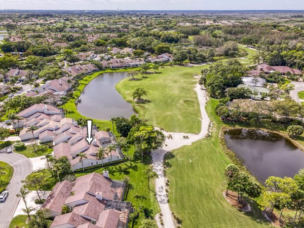 18 Edinburgh Drive, Palm Beach Gardens, FL 33418