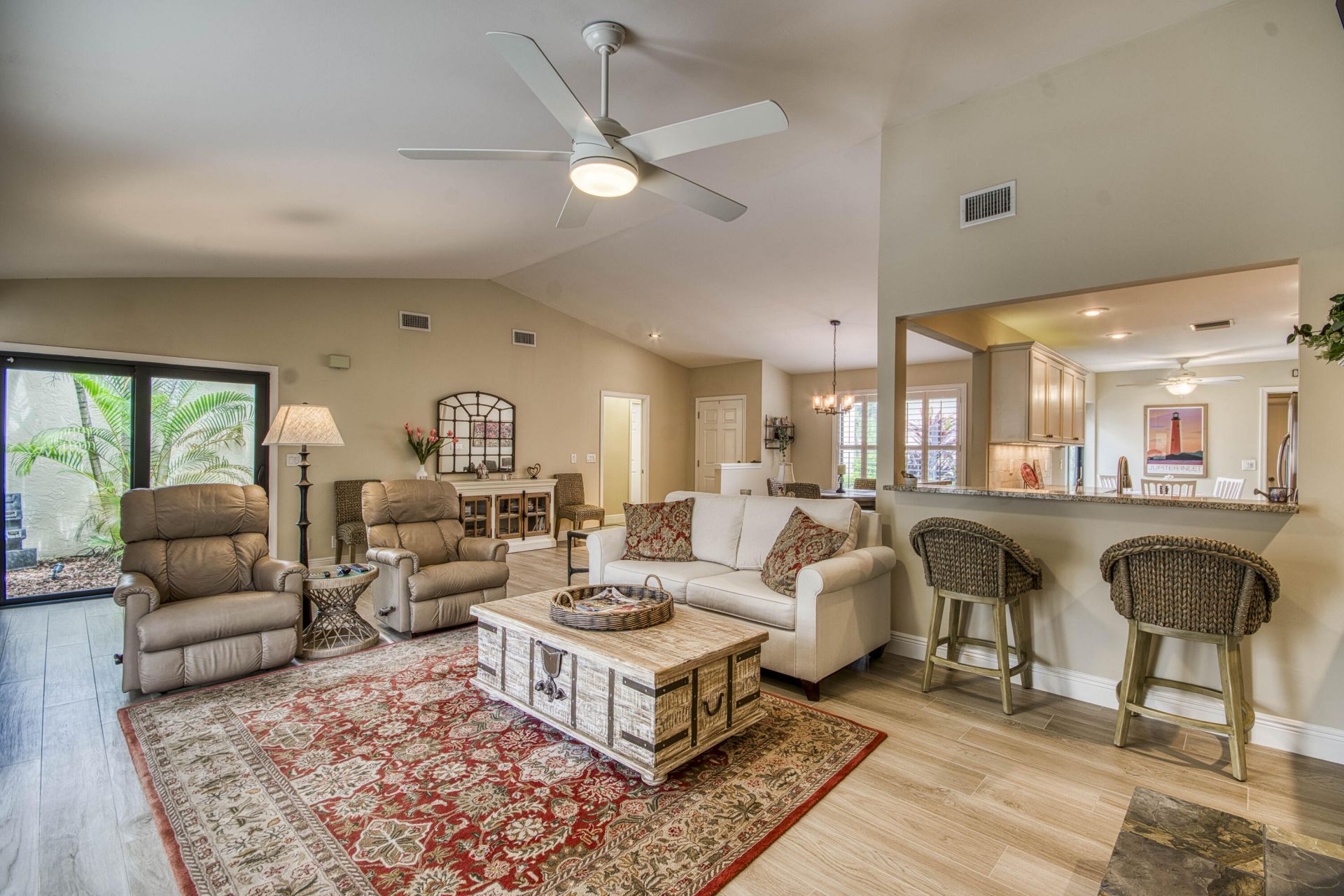 18 Edinburgh Drive, Palm Beach Gardens, FL 33418 Photo