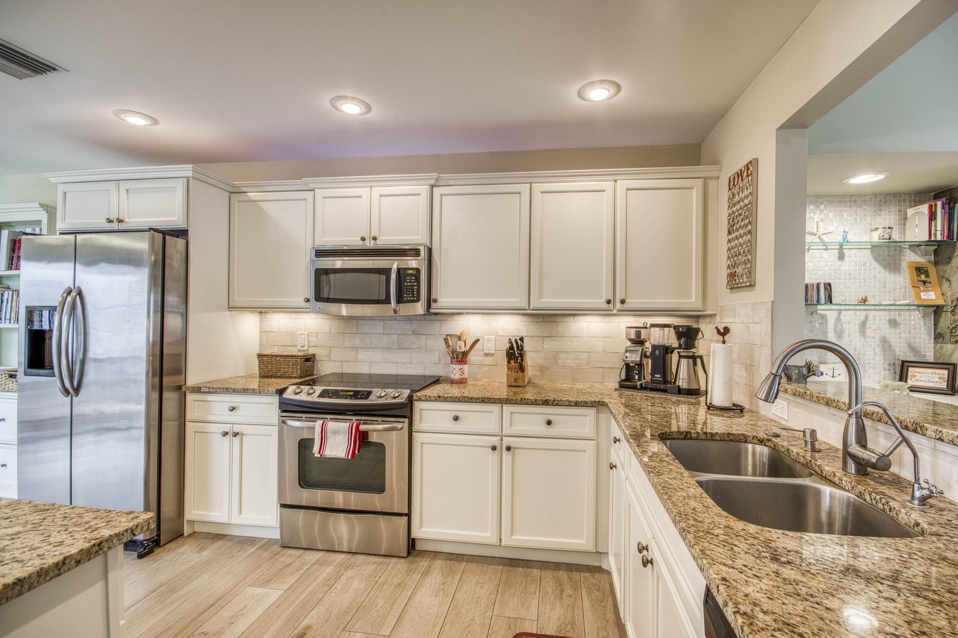 18 Edinburgh Drive, Palm Beach Gardens, FL 33418 Photo