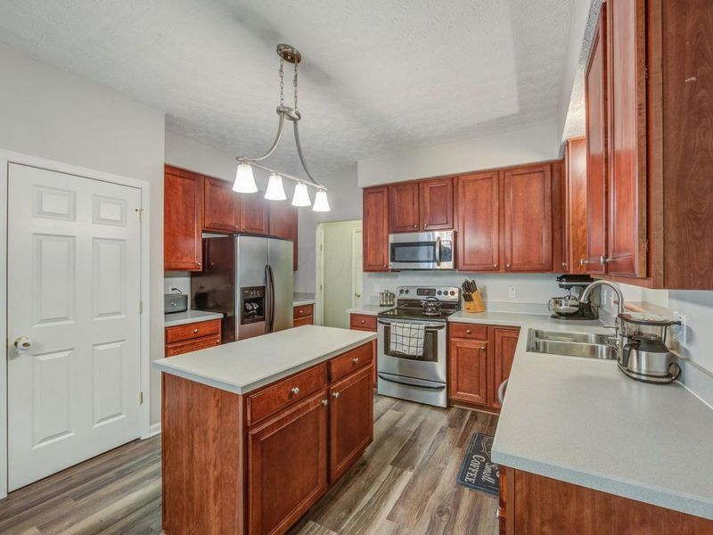 1589 Morrison Farms Drive, Blacklick, OH 43004 Photo 12