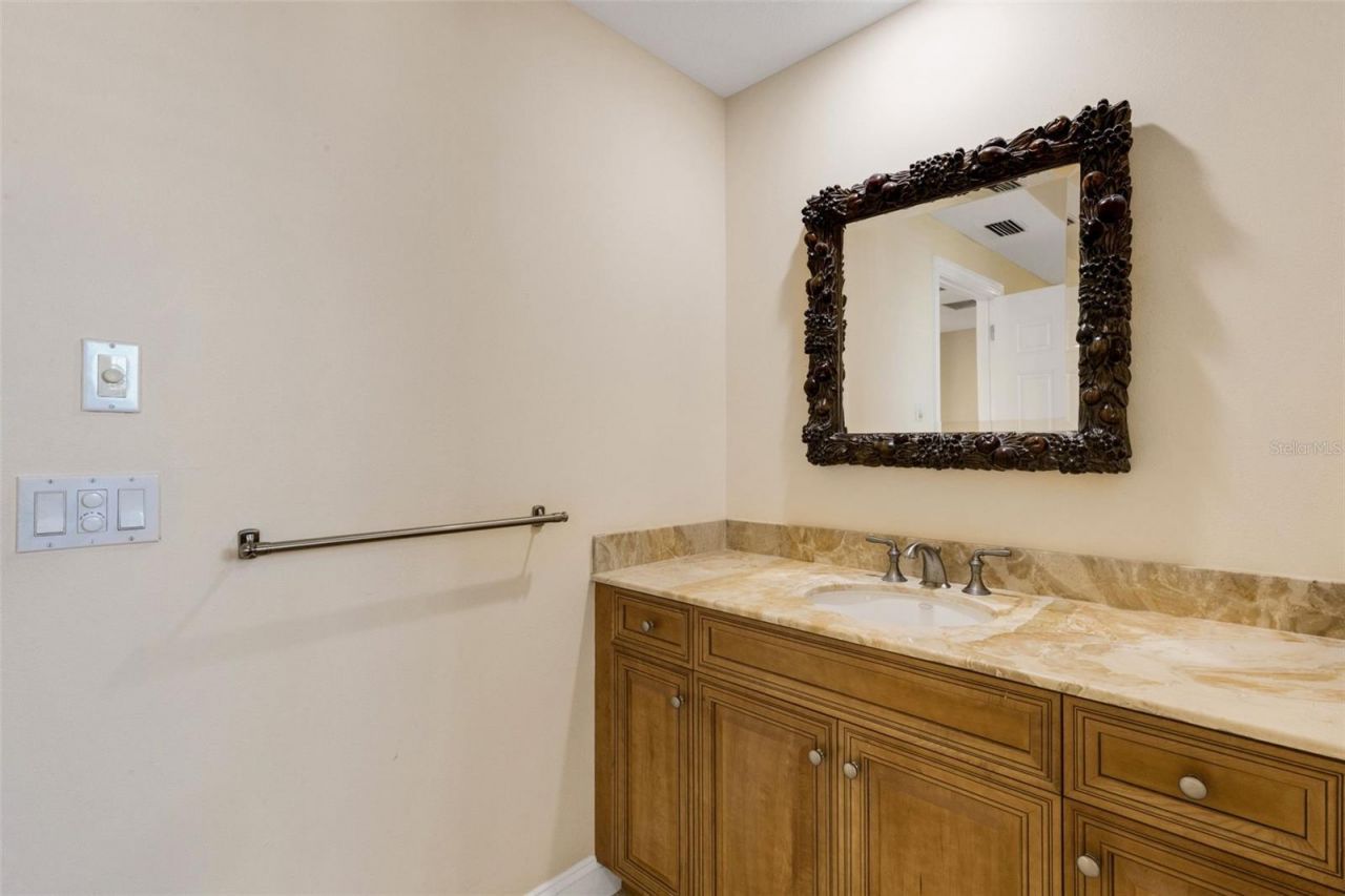 505 S Orange Avenue, Unit 901, Sarasota, FL 34236 Photo