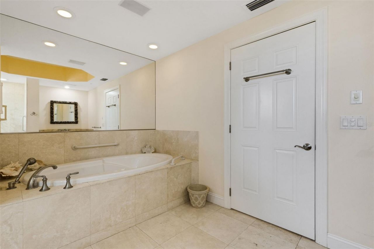 505 S Orange Avenue, Unit 901, Sarasota, FL 34236 Photo