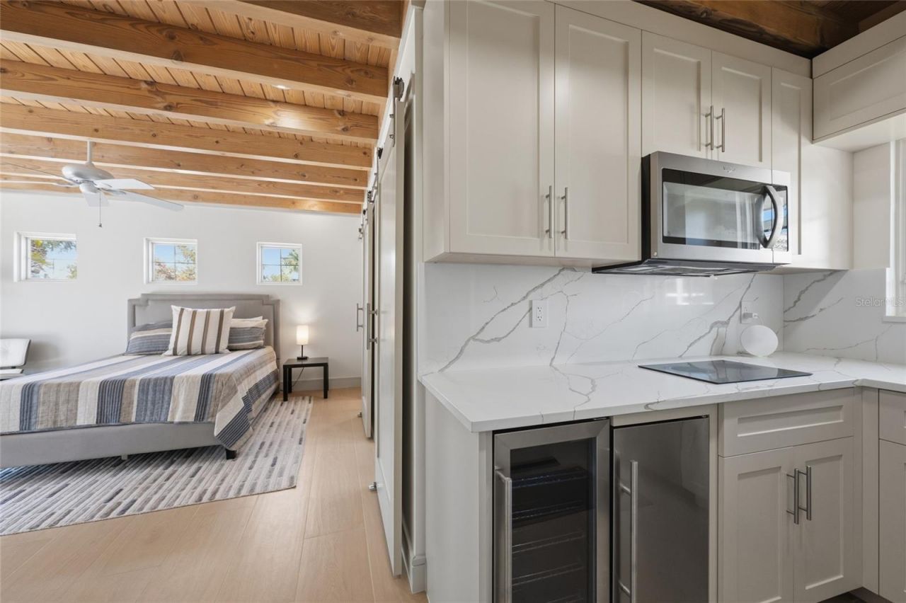 408 Jackson Drive, Sarasota, FL 34236 Photo