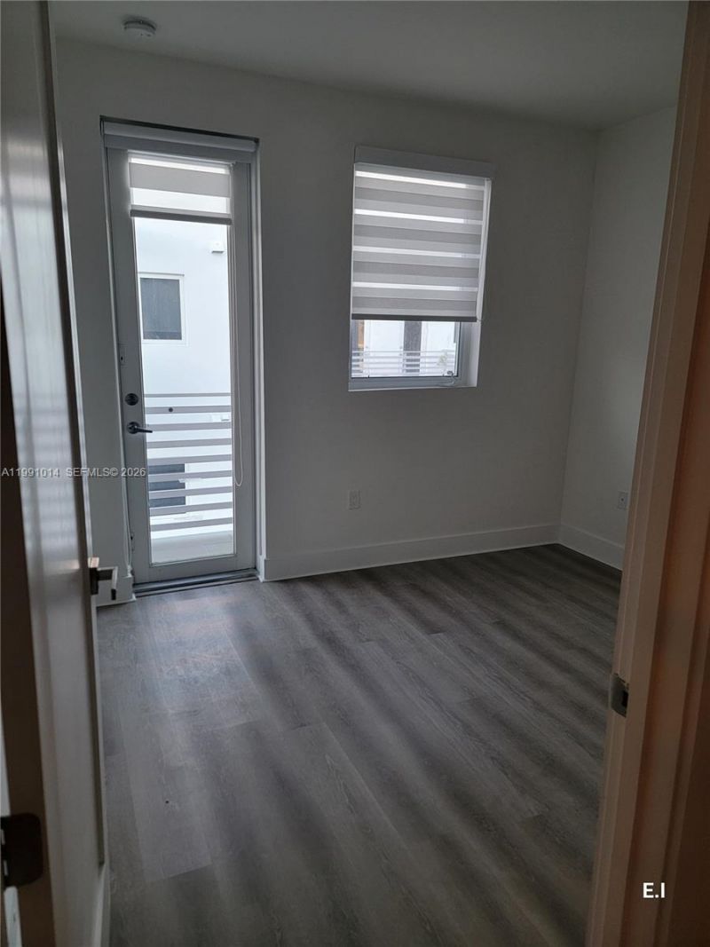 9133 NW 33rd St , Doral, FL 33172 Photo