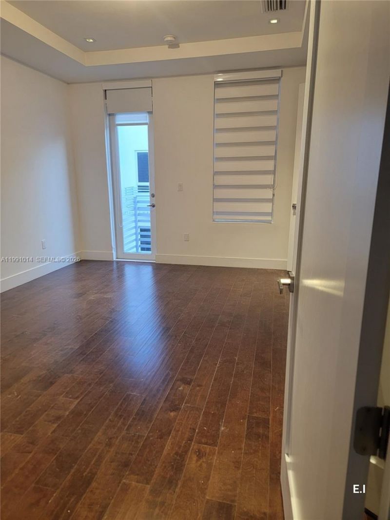 9133 NW 33rd St , Doral, FL 33172 Photo