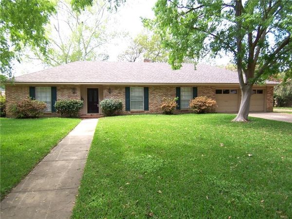 504 TANGLEWOOD Drive, Alexandria, LA 71303