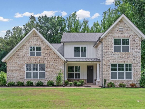 7025 WALKER FARMS DR, Bartlett, TN 38002