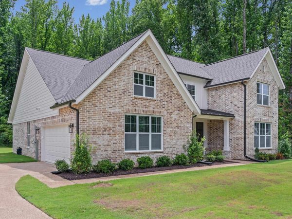 7025 WALKER FARMS DR, Bartlett, TN 38002