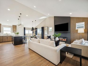 8863 63rd Street S, Cottage Grove, MN 55016