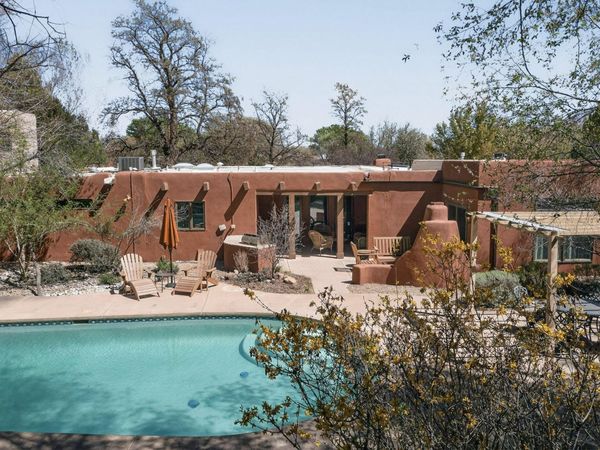 2416 Arbor Road NW, Albuquerque, NM 87107