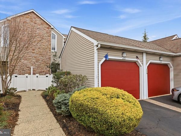 2105 POTTERS PLACE , HOLLAND, PA 18966