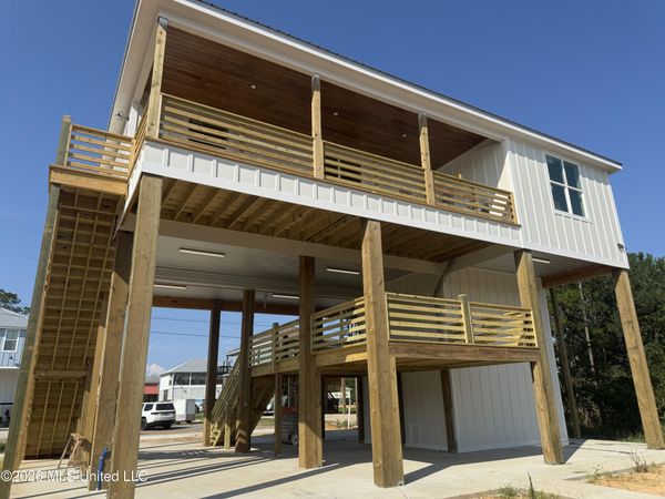 4033 Cardinal Street, Bay Saint Louis, MS 39520