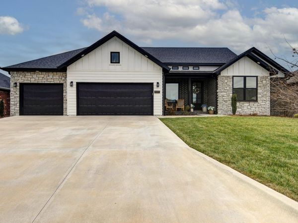 521 N Kilkenny Way , Nixa, MO 65714
