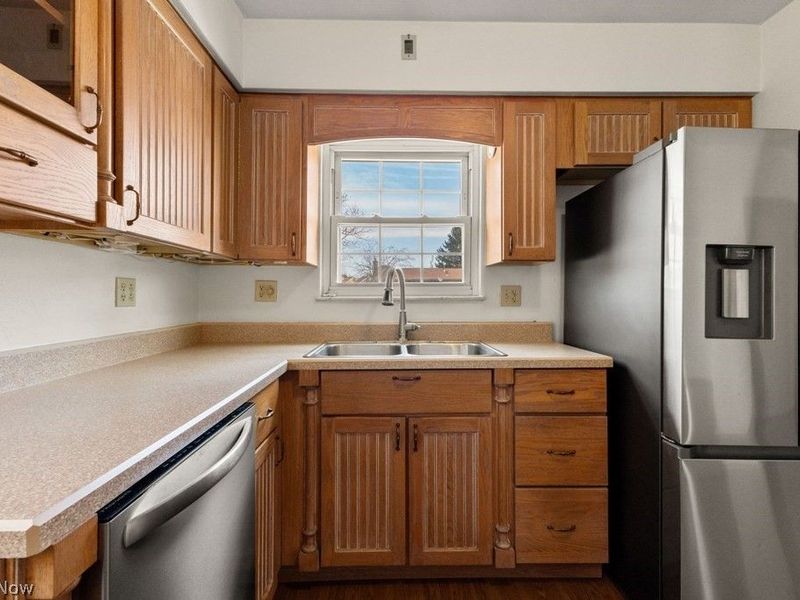 115 Arena Drive, Weirton, WV 26062 Photo 10