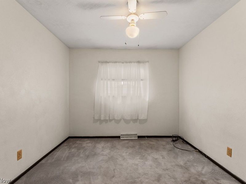 115 Arena Drive, Weirton, WV 26062 Photo 16