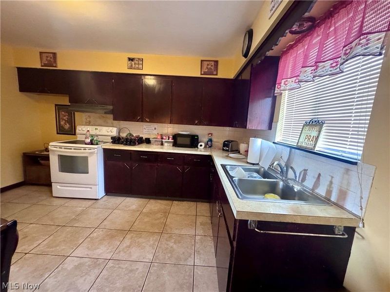 8974-8978 Wilverne Drive, Windham, OH 44288 Photo 4