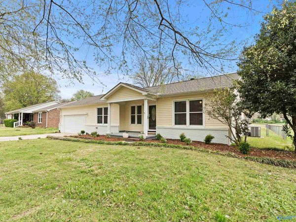 12010 Country Lane Drive, Huntsville, AL 35803