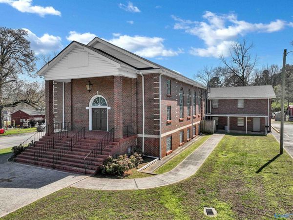 407 3rd Street W, Garden City, AL 35070