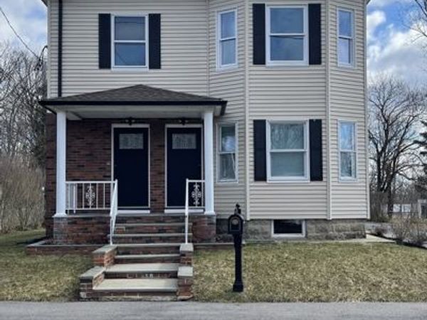 63-65 Vaillancourt, Unit 2, Taunton, MA 02780