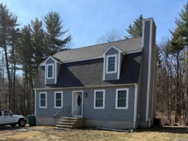45 Mulberry Cir, Ayer, MA 01432