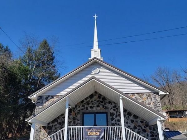 177 Circleview Drive, PAX, WV 25904