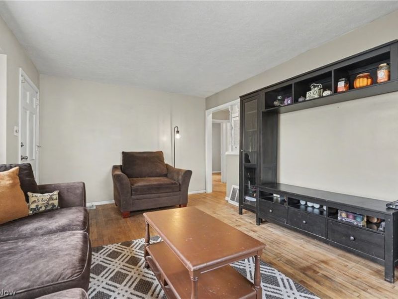 1623 Sunset Avenue, Akron, OH 44301 Photo 6